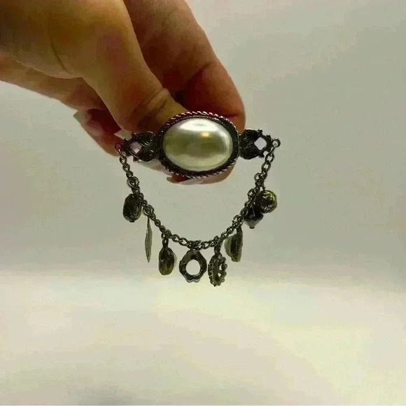 Victorian Revival Style Faux Pearl Cabochon Dangle Chain Brooch - Picture 1 of 3